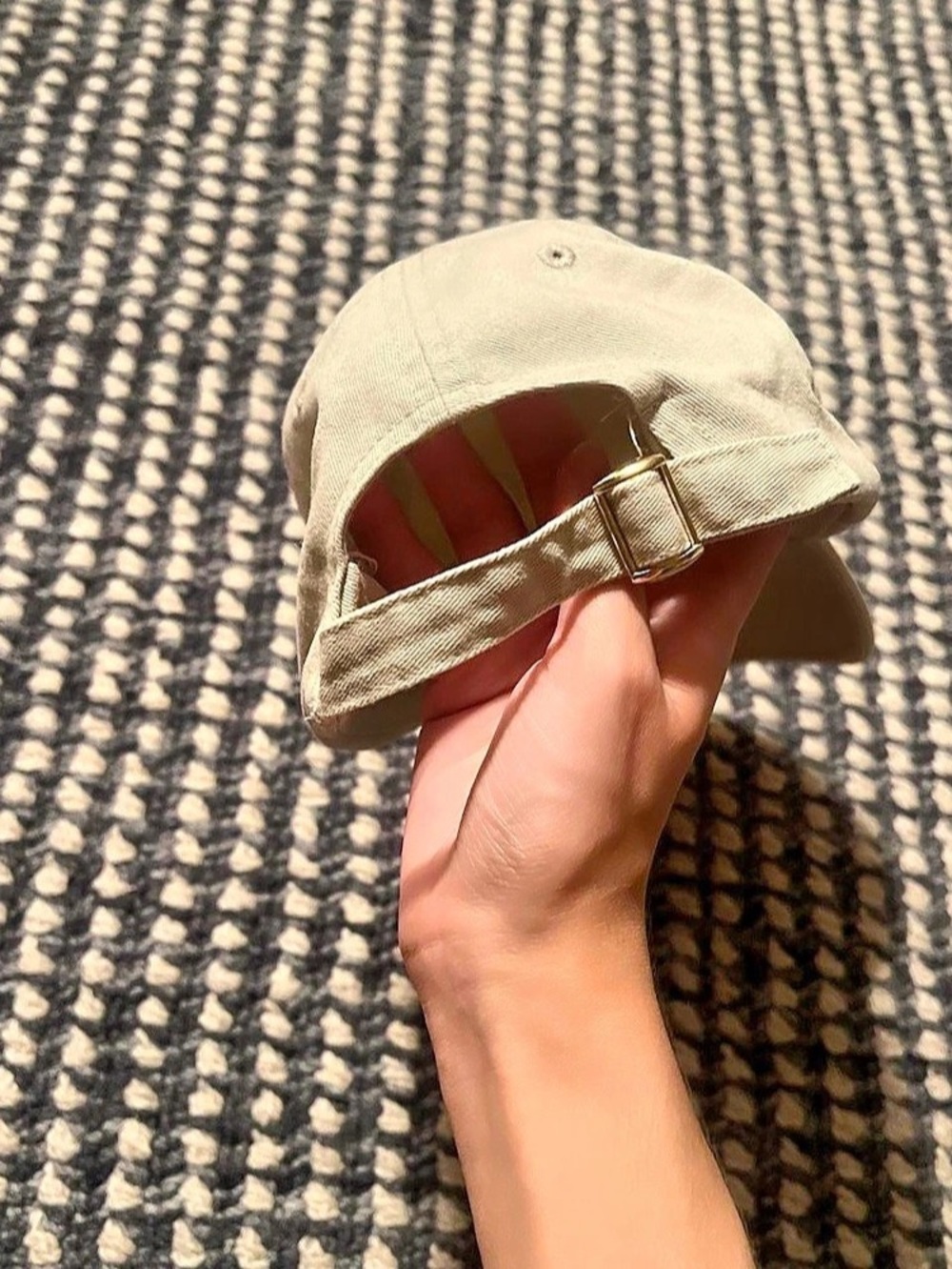 Embroidered Logo Baseball Cap Beige - Picture 3 of 3